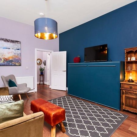 Lovely Abode In Newcastle - Sleeps 4 - Ground Floor Exterior photo