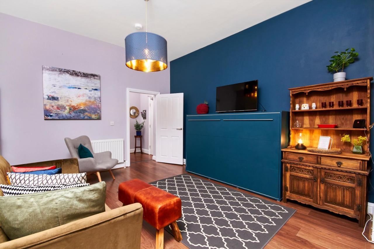 Lovely Abode In Newcastle - Sleeps 4 - Ground Floor Exterior photo