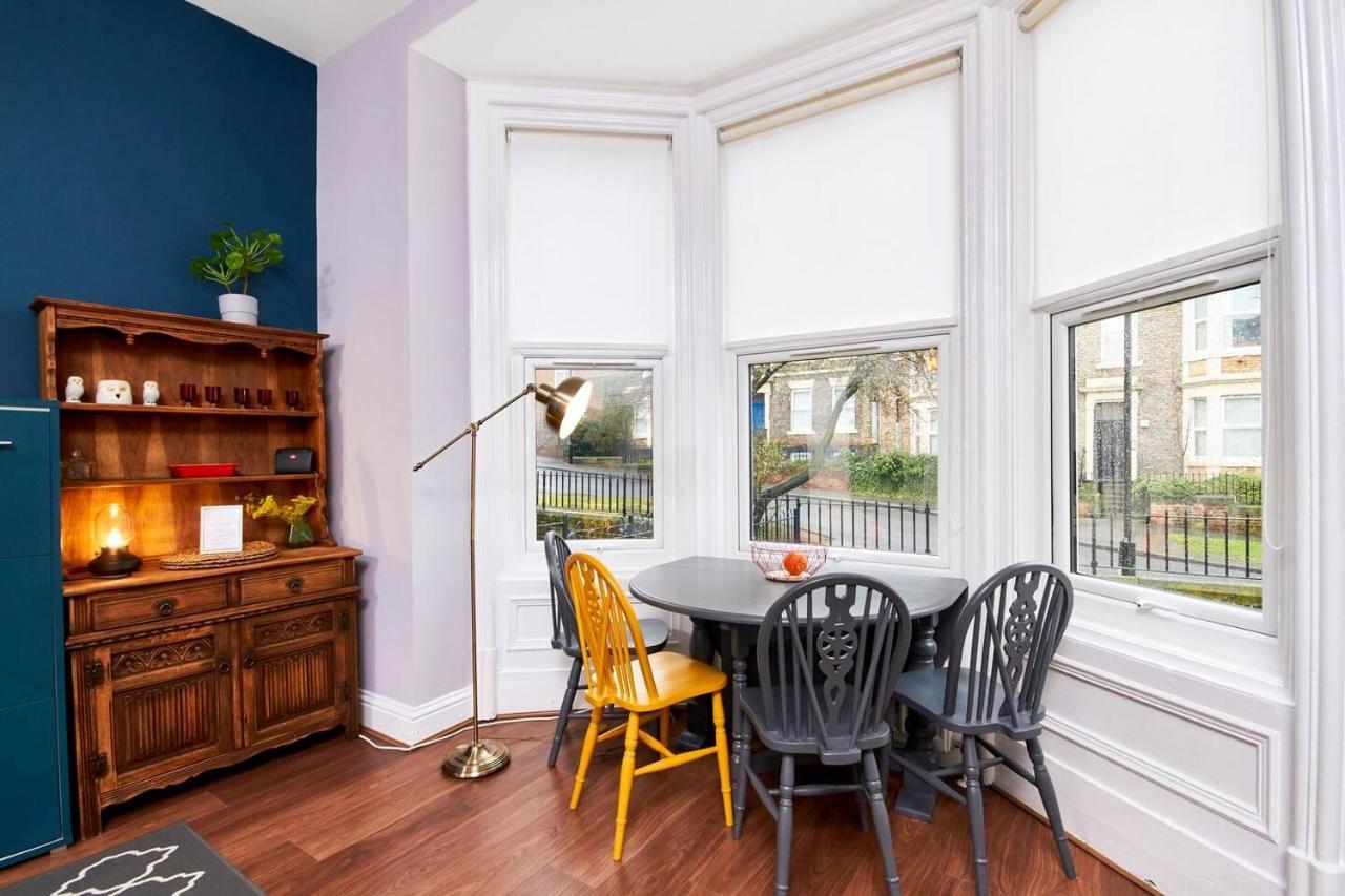 Lovely Abode In Newcastle - Sleeps 4 - Ground Floor Exterior photo